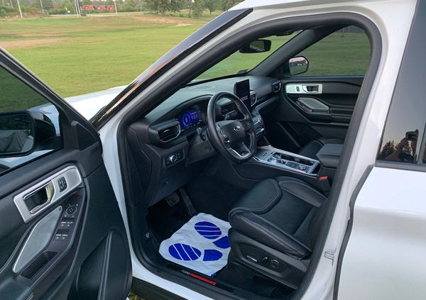 Ford Explorer cena 199999 przebieg: 21240, rok produkcji 2020 z Ełk małe 211